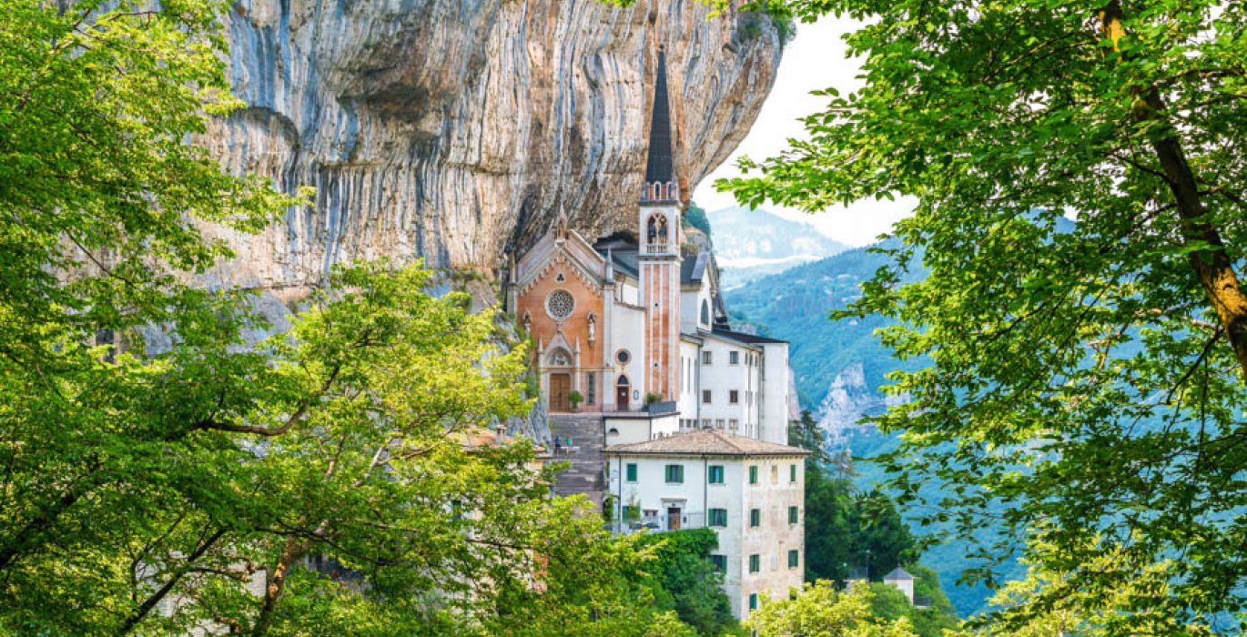 Madonna della Corona 