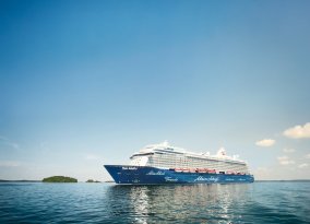 Mein Schiff 6 außen